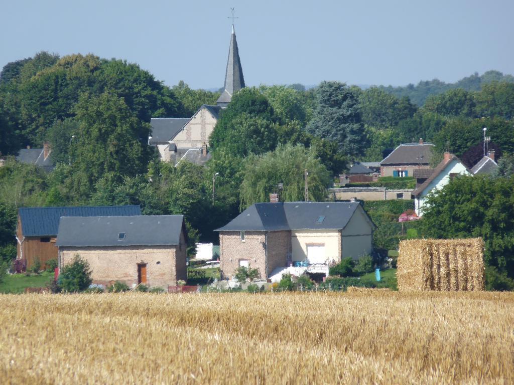 L'Etape Normande Bed & Breakfast Montroty  Exterior photo